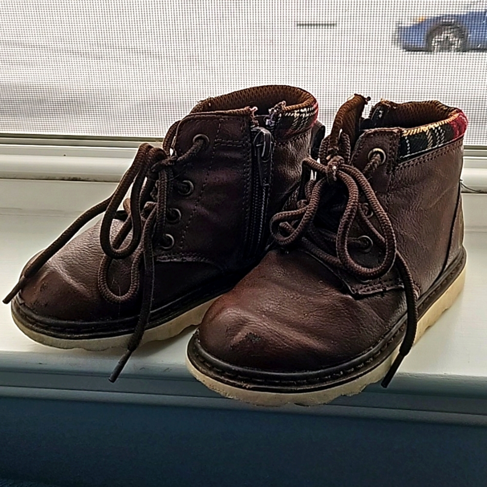 Buster Brown toddler boots sz 8